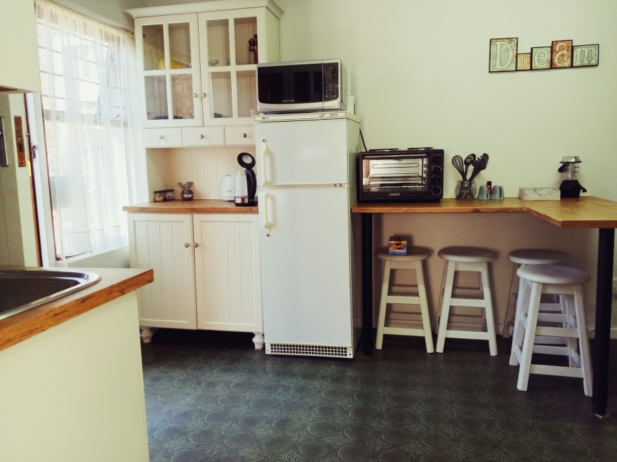 6 Bedroom Property for Sale in Bayview Western Cape